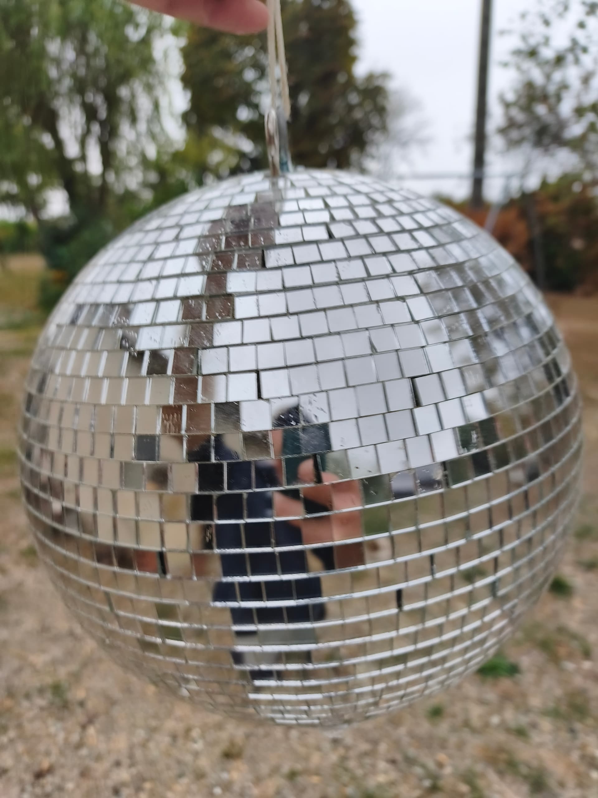 Location boule à facettes 30 cm – Ambiance disco
